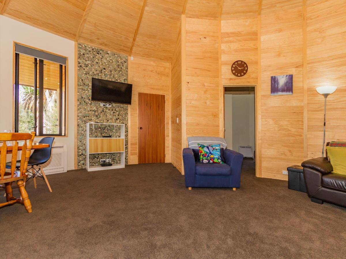 The Snowglobe - Ohakune Modern Yurt Style Chalet 外观 照片