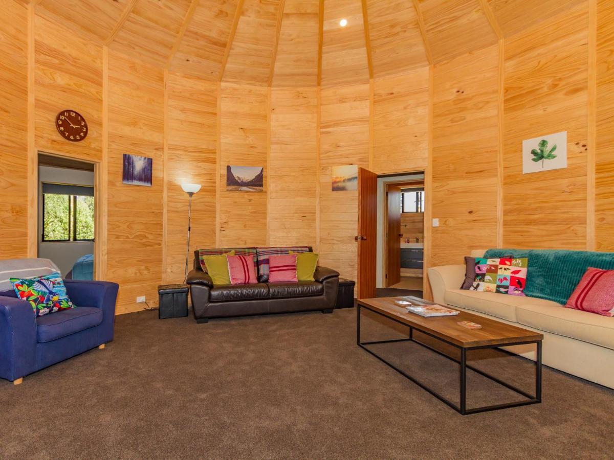 The Snowglobe - Ohakune Modern Yurt Style Chalet 外观 照片