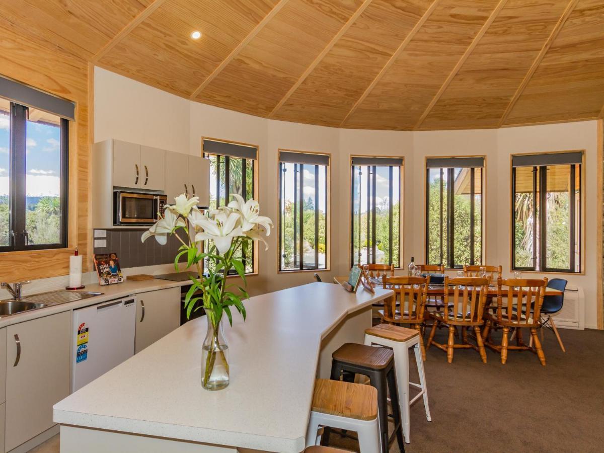 The Snowglobe - Ohakune Modern Yurt Style Chalet 外观 照片